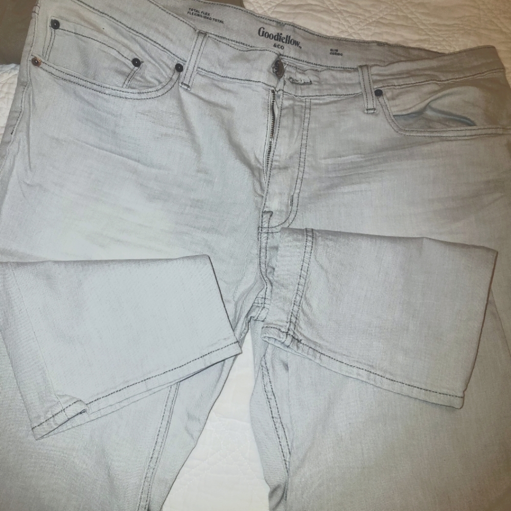 Goodfellow light gray total flex slim jeans. Size 40W×30L